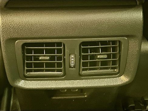 Used 2024 Toyota Venza LE image 24