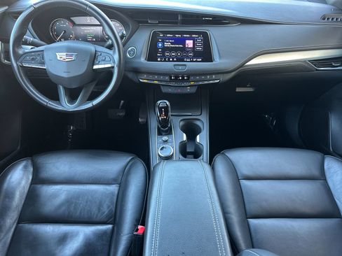 Used 2023 Cadillac XT4 Premium Luxury image 13