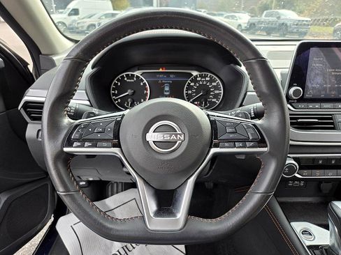 Certified 2024 Nissan Altima 2.5 SR image 14