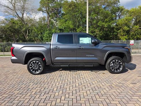 New 2026 Toyota Tundra Limited AWD/4WD image 12