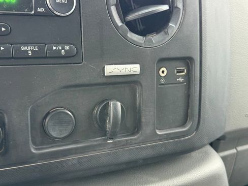 Used 2019 Ford E-350 and Econoline 350 Super Duty w/ Power Windows & Locks Group image 28