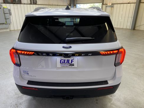 Used 2025 Ford Explorer Active image 7