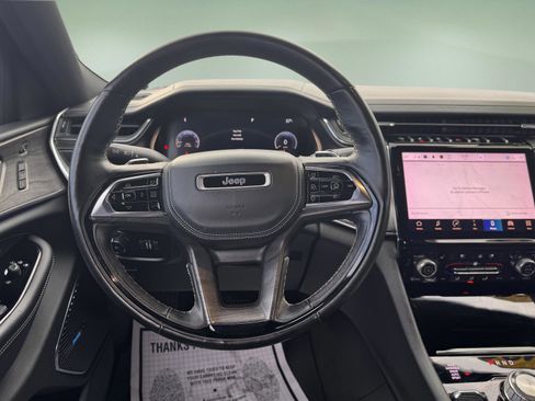 Used 2022 Jeep Grand Cherokee L Overland w/ Advanced Protech Group III image 27