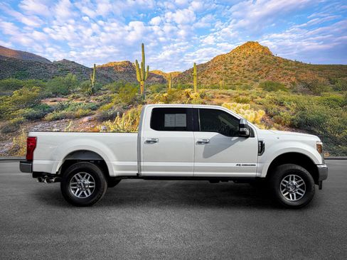 Used 2019 Ford F250 Lariat w/ Chrome Package AWD/4WD image 3