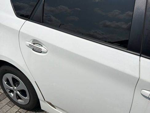 Used 2015 Toyota Prius Two FWD image 17