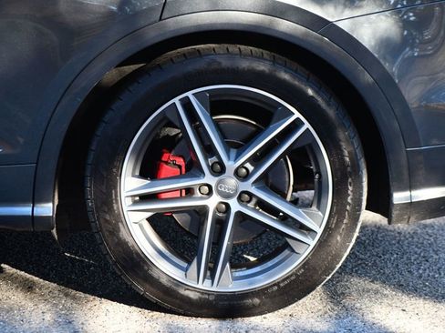 Used 2018 Audi SQ5 Premium Plus w/ S Sport Package image 14