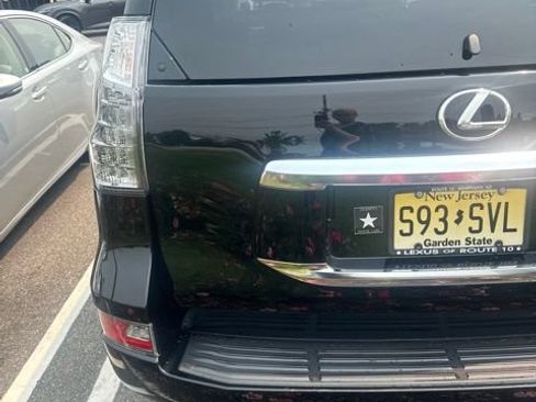 Certified 2023 Lexus GX 460 Premium w/ Premium Plus Package AWD/4WD image 46