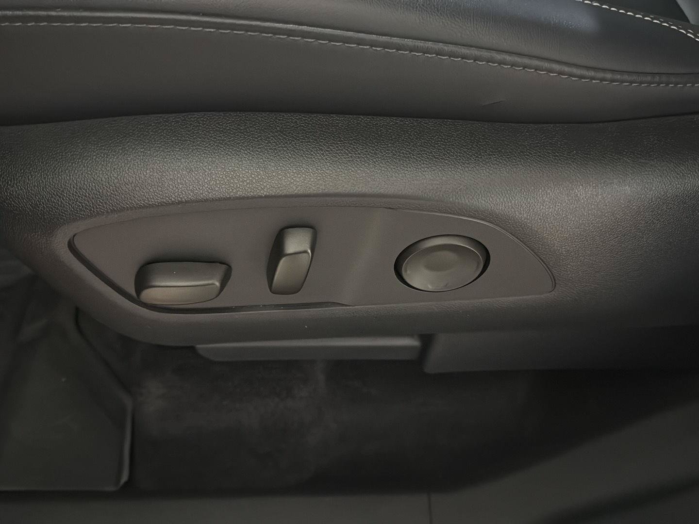 Certified 2024 GMC Acadia Elevation FWD image 10