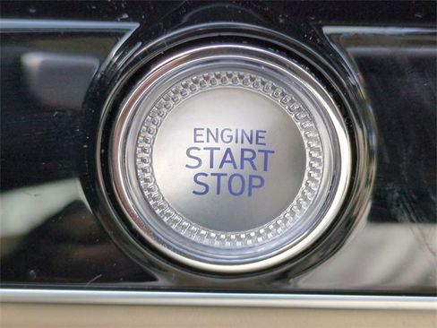 Used 2026 Genesis GV70 2.5T Select image 28