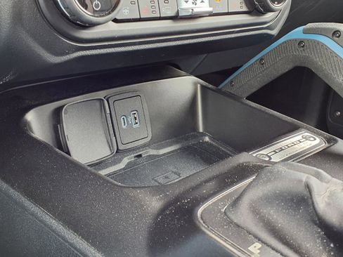Used 2022 Ford Bronco Wildtrak AWD/4WD image 14