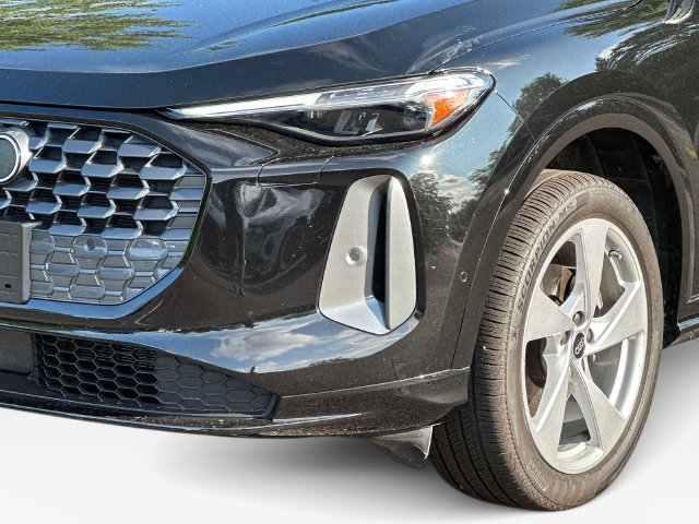 Certified 2025 Audi Q5 Premium Plus w/ Premium Plus AWD/4WD image 8