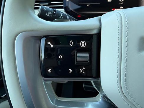 Used 2024 Land Rover Range Rover SE image 17