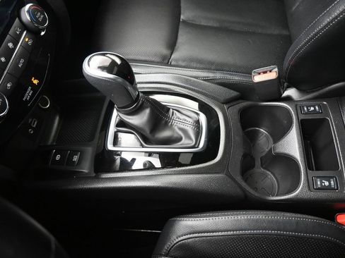 Used 2022 Nissan Rogue Sport SL w/ Premium Package image 25