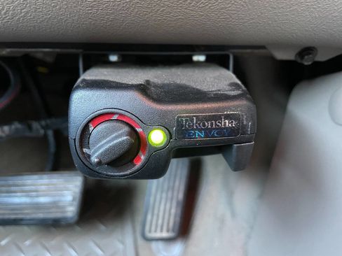 Used 2005 GMC Sierra 3500 SLT w/ Heavy-Duty Power Package image 39