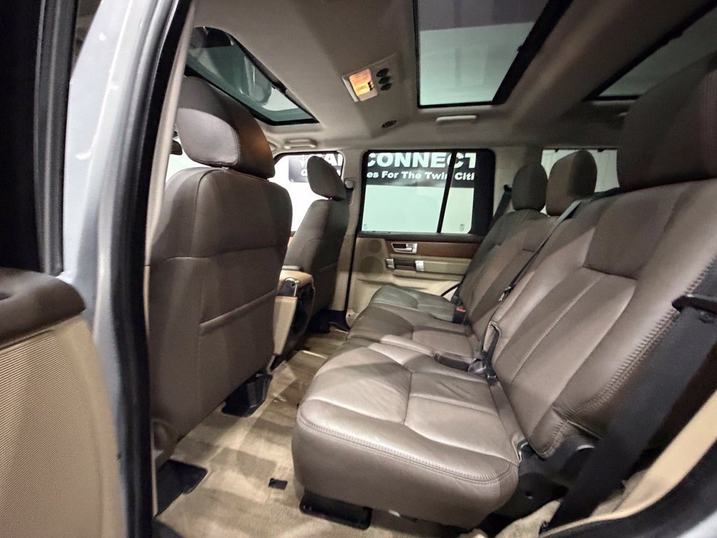 Used 2016 Land Rover LR4 HSE LUX AWD/4WD image 30