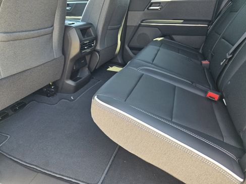 New 2026 GMC Sierra EV Elevation w/ LPO, Elevation Dark Package image 20