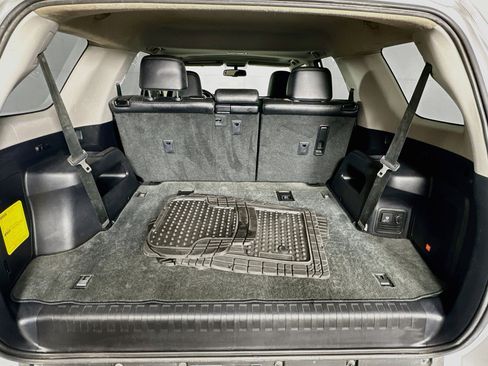 Used 2012 Toyota 4Runner Limited AWD/4WD image 29