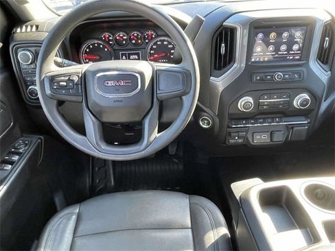 Used 2024 GMC Sierra 2500 Pro image 4