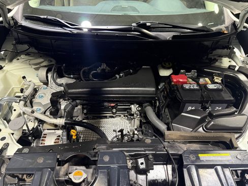 Used 2018 Nissan Rogue SL w/ Premium Package FWD image 32