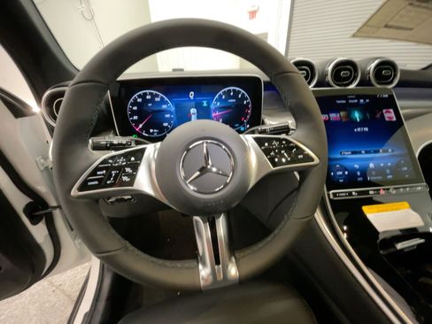 Used 2026 Mercedes-Benz GLC 300 4MATIC image 15