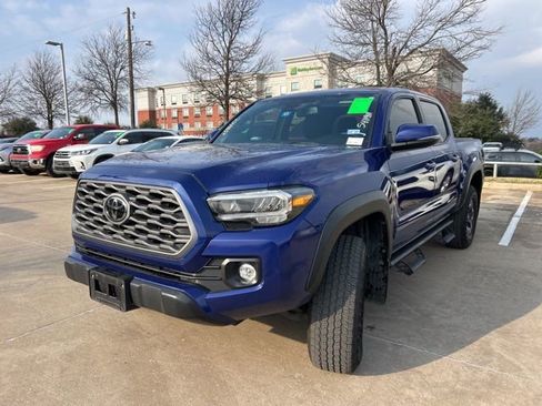 Used 2023 Toyota Tacoma TRD Off-Road w/ Technology Package image 8