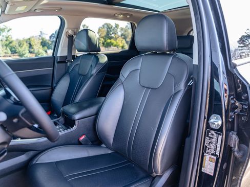 Used 2023 Kia Sorento S w/ Panoramic Sunroof Package image 20