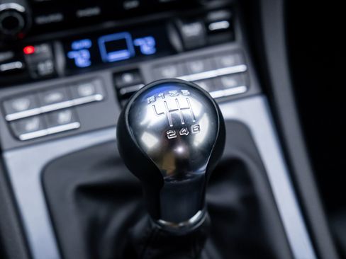 Certified 2024 Porsche 718 Cayman image 31