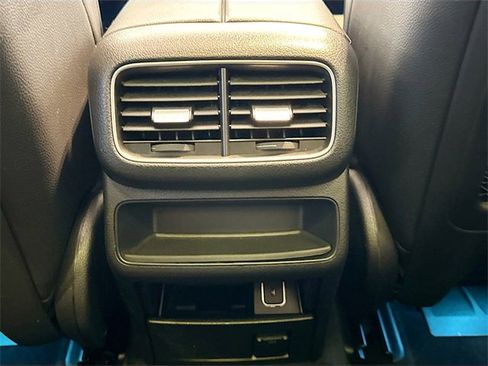 Certified 2022 Mercedes-Benz GLE 350 4MATIC w/ 3rd Row Seat Package image 27