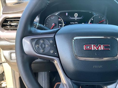 Used 2022 GMC Acadia AT4 w/ Technology Package image 24