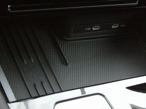 New 2026 Volkswagen Atlas SEL image 17