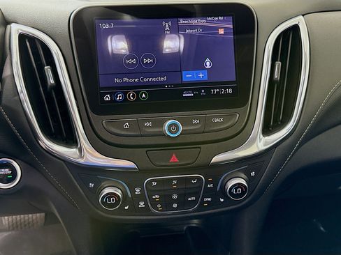 Used 2020 Chevrolet Equinox Premier AWD/4WD image 18