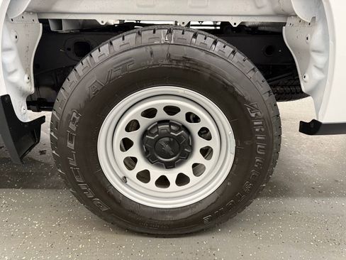 Used 2025 Chevrolet Silverado 1500 W/T w/ WT Value Package image 19