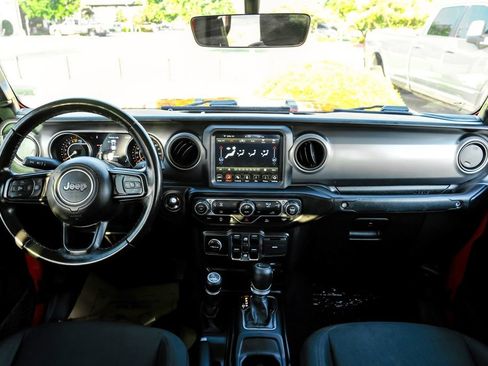 Used 2021 Jeep Gladiator Sport AWD/4WD image 10