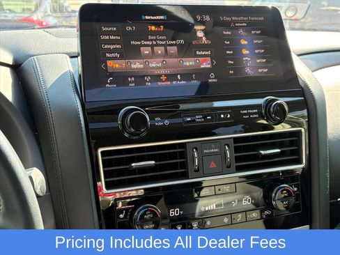 Used 2022 Nissan Armada SL w/ Captain's Chairs Package AWD/4WD image 12