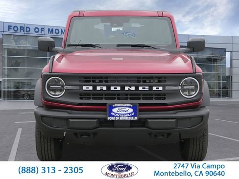 New 2025 Ford Bronco 4-Door image 9