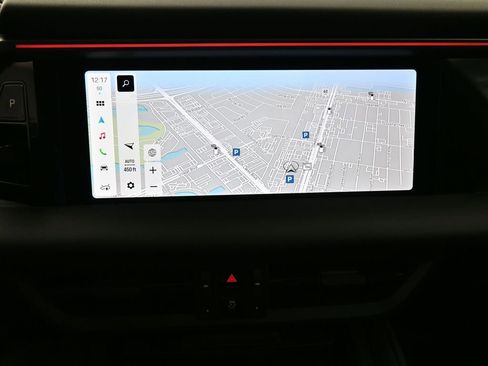 Certified 2025 Porsche Macan Electric image 21