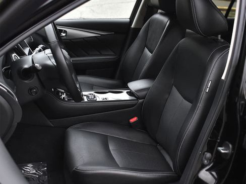 Used 2023 INFINITI Q50 Luxe AWD/4WD image 9