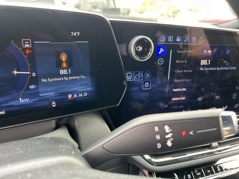 New 2026 Chevrolet Equinox EV RS image 26