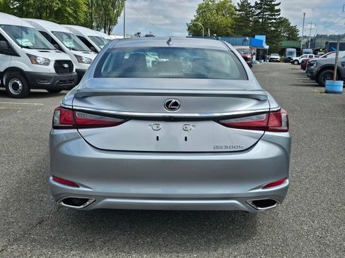 Used 2025 Lexus ES 300h w/ Premium Package FWD image 6