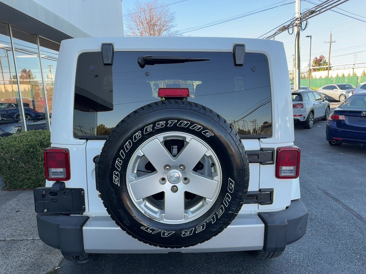 Used 2012 Jeep Wrangler Unlimited Sahara w/ Connectivity Group AWD/4WD image 21