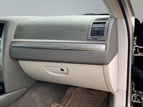 Used 2008 Chrysler 300 Touring RWD image 17