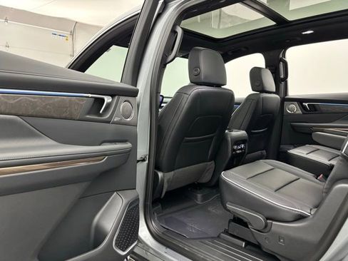 New 2026 Buick Enclave Avenir w/ Super Cruise Package image 44