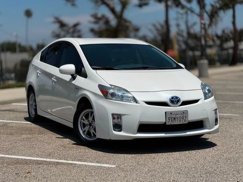 Used 2010 Toyota Prius FWD image 1