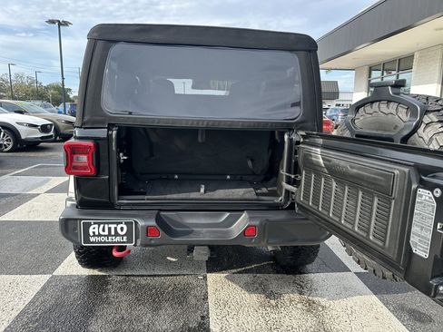 Used 2024 Jeep Wrangler Sport S image 5