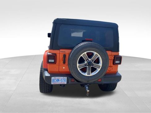 Used 2018 Jeep Wrangler Unlimited Sahara image 20