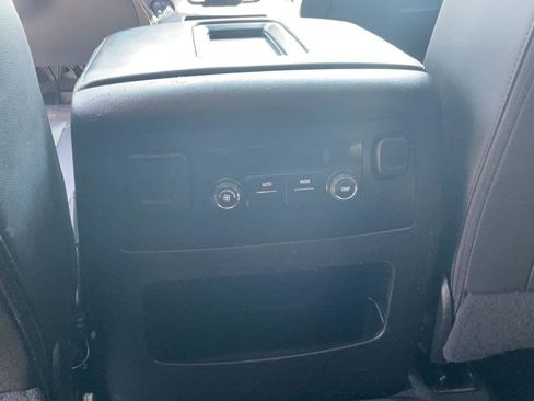 Used 2020 Chevrolet Tahoe LT AWD/4WD image 17