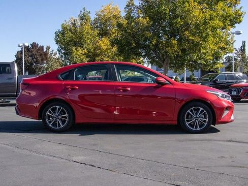 Used 2023 Kia Forte LXS image 8