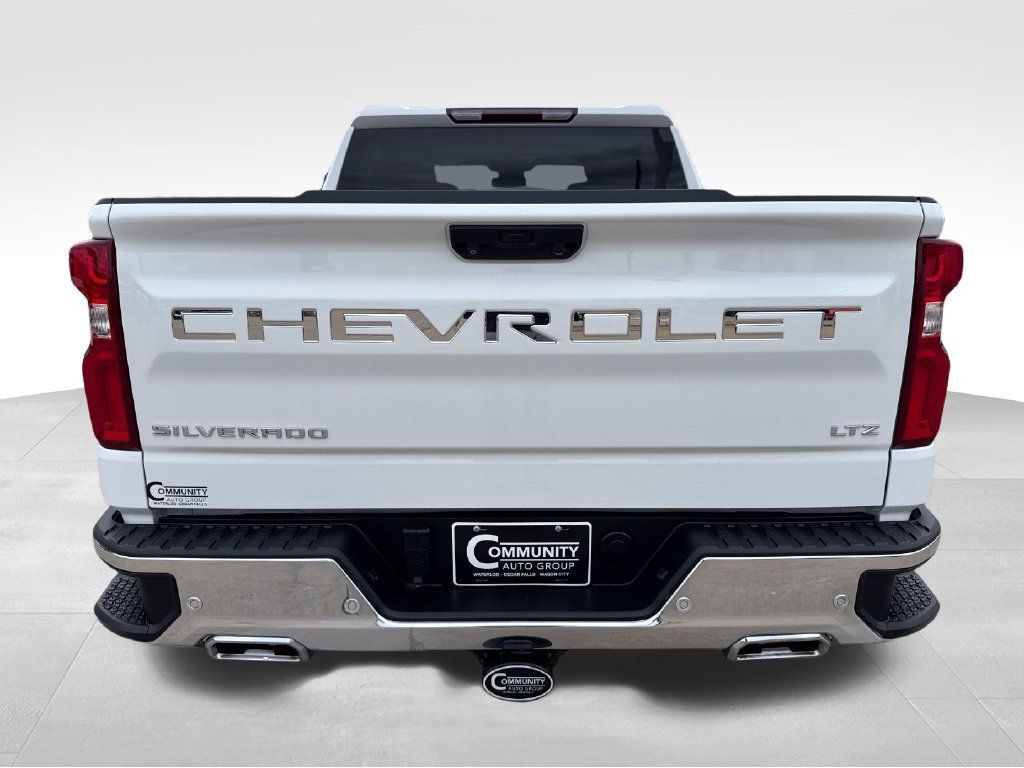 Certified 2023 Chevrolet Silverado 1500 LTZ AWD/4WD image 4