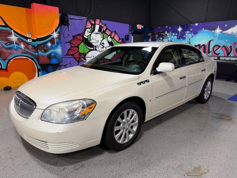 Used 2009 Buick Lucerne CX image 2