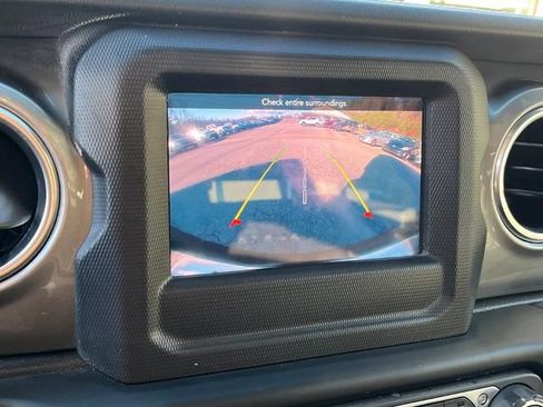 Used 2020 Jeep Wrangler Unlimited Sahara w/ Cold Weather Group image 8